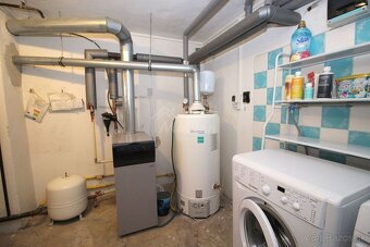 PREDAJ 4 izb. DOM s garážou Šimonovany s poz. 398 m² - 16