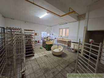 Budova na podnikanie alebo trvalé bývanie v obci Krušovce - 16