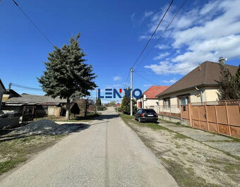 Predáme starší vidiecky dom pri Váhu / ZĽAVA 3000€ / - 16
