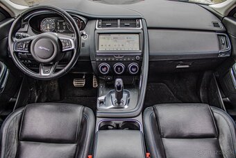 Jaguar E-Pace 2.0 R-Dynamic SE AWD A9 132kW - 16