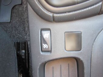 Renault Clio 1.5 dCi LS Technofee - 16