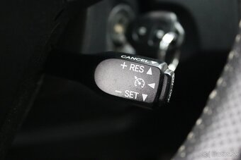 Toyota Auris 1,6i VVTI Valvematic - 16