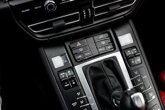 Porsche Macan 2.0 4x4 A/T - 16