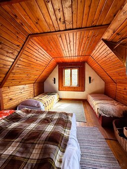 Chata s rozsiahlym pozemkom nad obcou Hrušov - 16