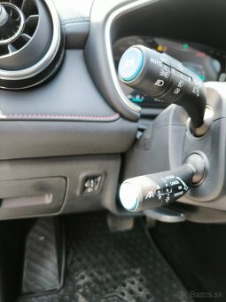 MG EHS SUV/Combi 190kw Automat, v záruke - 16