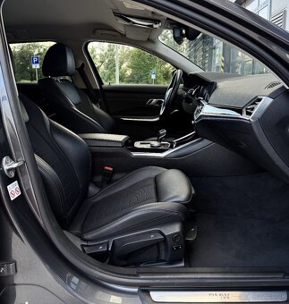 BMW 318d Touring - 16