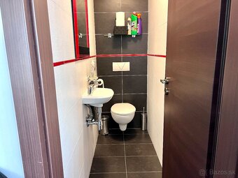 Luxusný kadernícky salón, barber, kozmetický salón/ postúpen - 16