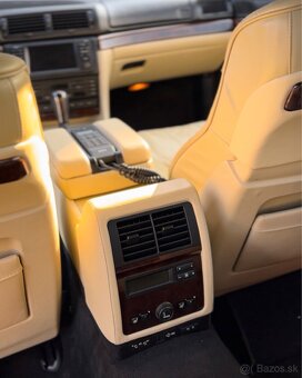 BMW 740iL E38 - 16