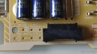 SAMSUNG QE50Q67AAU náhradné diely - 16