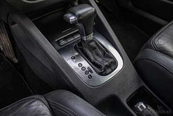 Volkswagen Golf 2.0 TDI Comfortline DSG - 16