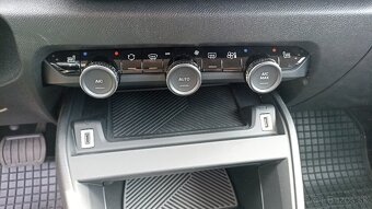 Citroen C4 PureTech130S&S Plus EAT8 - 16