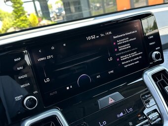 Kia Sorento 1.6 T-GDi HEV AWD A/T, r.v.: 2021 - 16