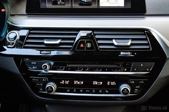 BMW 520d xDrive M Sport / TOP STAV / Záruka na 1 rok / - 16