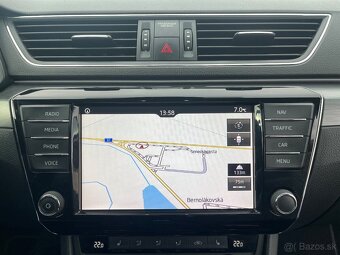 Škoda Superb Combi 2.0 TDI Style DSG - TOP stav - 16