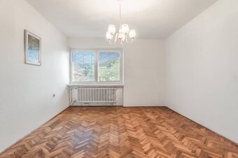 BabonyTRE I Na predaj dvojposchodový 5i rodinný dom pri Žil - 16