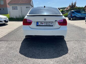 BMW e90 318d - 16