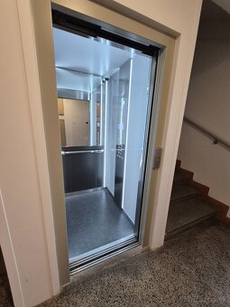 DRW / 920,- VRÁT. ENERGIÍ ..NOVÝ NÁBYTOK . SAMOSTATNÉ SPÁLNE - 16