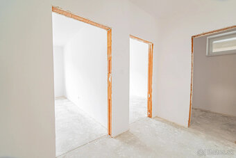 SPEKTRUM REALITY Vám ponúka na PREDAJ Novostavbu- 4-izbový r - 16