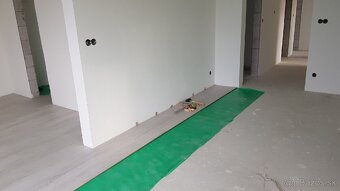 Mon/áž nábytku - 16