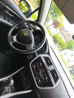 Suzuki SX4 s cross 4X4 Benzín. mod.Rok 2020 - 16