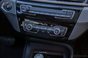BMW X1 xDrive 25e / PANO / Head-UP / ACC - 16