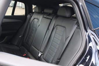 BMW X4 M40i A/T - 16