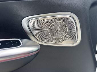 MERCEDES-BENZ GLC 220 d 4MATIC - NOVÉ VOZIDLO - 16
