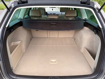Volkswagen Passat B7 variant 2.0 TDI CR 4x4 103kw Highline - 16