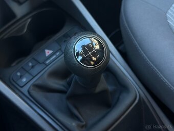 Seat Ibiza ST 1.4 16V benzín 63 kW, 2011 - 16