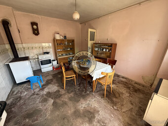 Na predaj starší rodinný dom v obci Tepličky  okr. Hlohovec - 16