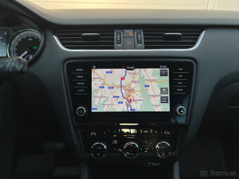 Škoda Octavia Combi 2.0 TDI Style DSG - 16