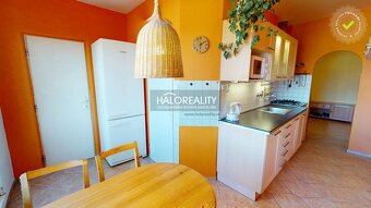 HALO reality - Predaj, štvorizbový byt Liptovský Hrádok - EX - 16