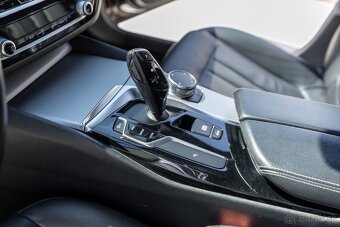 BMW 5 (G31) kombi - 16