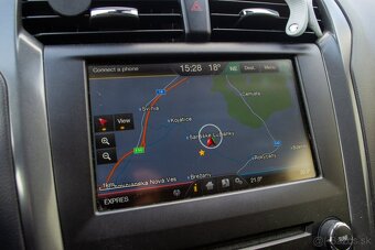 Ford Mondeo 2.0 Hybrid Titanium ODPOČET DPH - 16