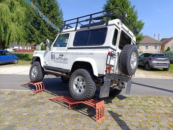 LAND ROVER DEFENDER 90 2.5TD5, M5, 6 miestne - 16