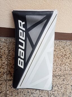 Brankárska výstroj - 16