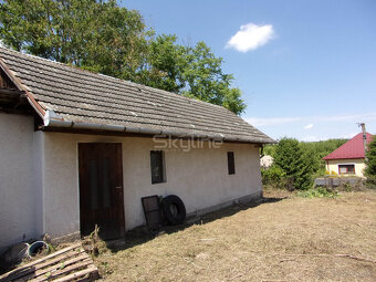 predaj dvojpodlažný rodinný dom na pozemku s výmerou 1788 m2 - 16