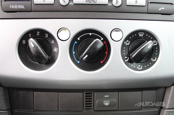 Ford Focus Combi 1,6 TDCi 66 kW - 16