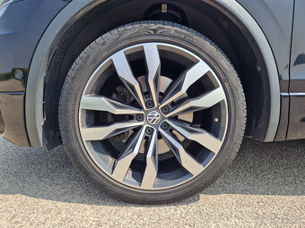 Volkswagen Tiguan Allspace 2.0 BiTDI 240k 4MOTION Highline D - 16