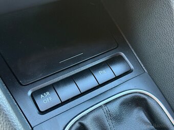 Predám Vw Golf 6 2.0 TDi Nová spojka/brzdy/rozvody - 16