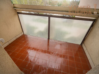 VYMEŇ SUSEDA – PRIESTRANÝ 4 IZB. BYT s LOOGIOU a PIVNICOU,  - 16