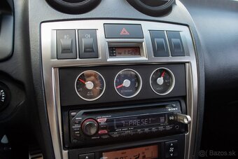 Hyundai Coupé 2.7 V6 Sport - 16