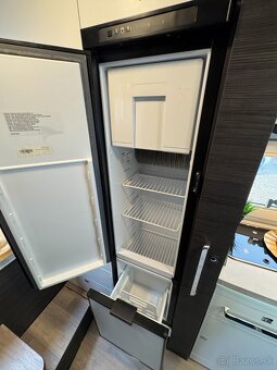Benimar Mileo 242 - Plne vybavený Klíma, Solar, TV+Sat, TOP - 16