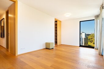 3 izbovy byt Horsky park s nadhernym vyhladom - 16