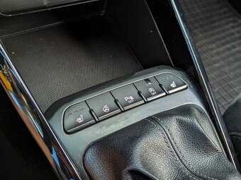 Kia Stonic 1.0 T-GDI Gold, 73,6kW, M5, 5d. - 16
