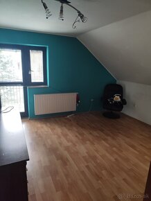 Rodinný dom 7 izbový - 16