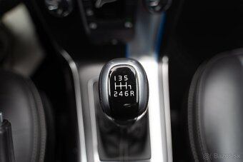 Volvo V40 D4 2.0L R- Desing - 16