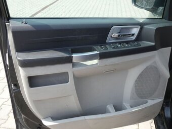 Chrysler Grand Voyager 2.8 CRD NA OPRAVU NEBO ND - 16