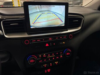 Kia Ceed SW 1,4 T-GDI 103kW 12/2018 Led combi - 16