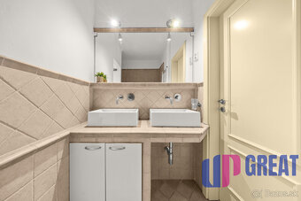 Na predaj 5-izbový byt s výmerou 114 m² v tichej a zelenej č - 16